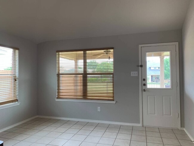 Building Photo - 15428 Adlong Dr