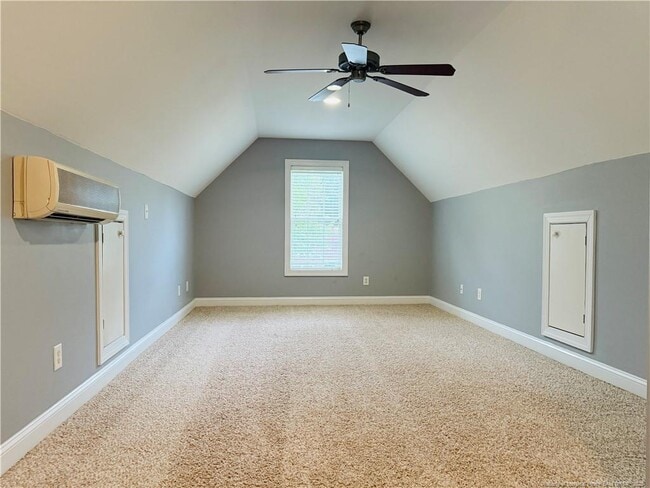 Building Photo - 611 Orchard Falls Dr