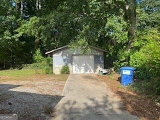 Building Photo - 5161 Phillips Dr