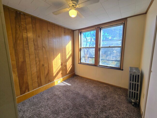 Building Photo - 1016 Spring Garden St