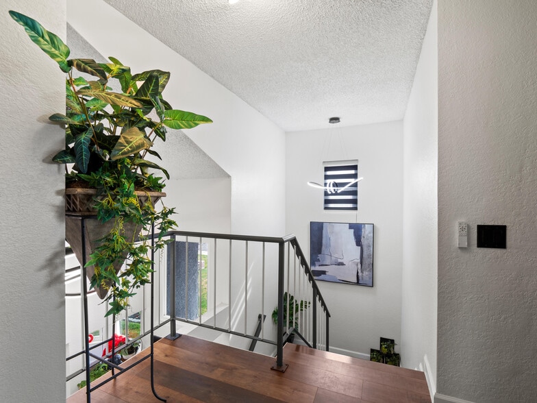 Building Photo - 2833 Springfield Pl