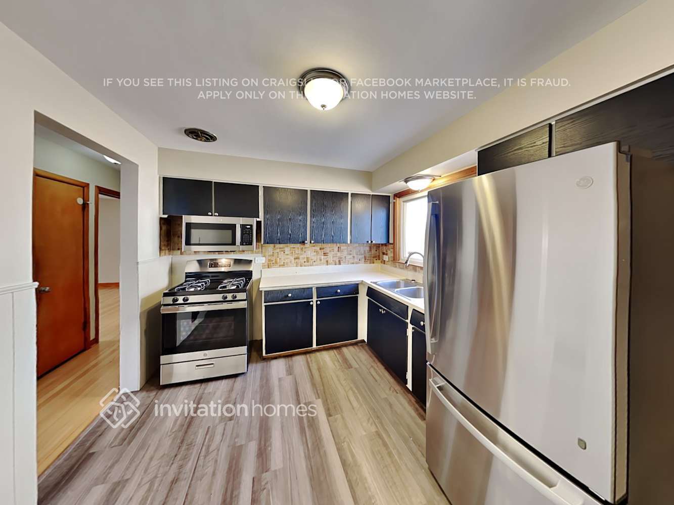 Building Photo - 8834 S Troy Ave