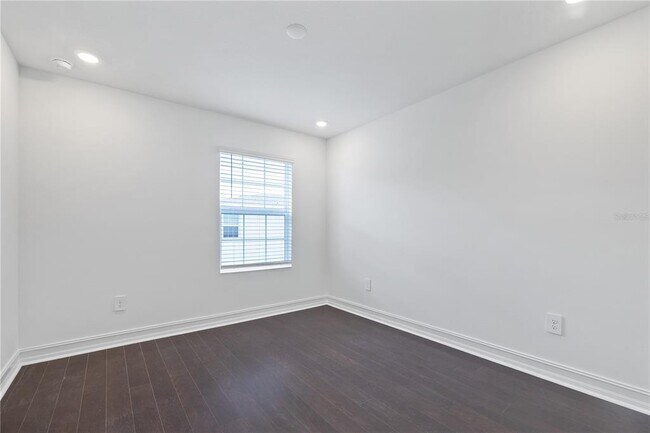 Building Photo - 4451 S Manhattan Ave