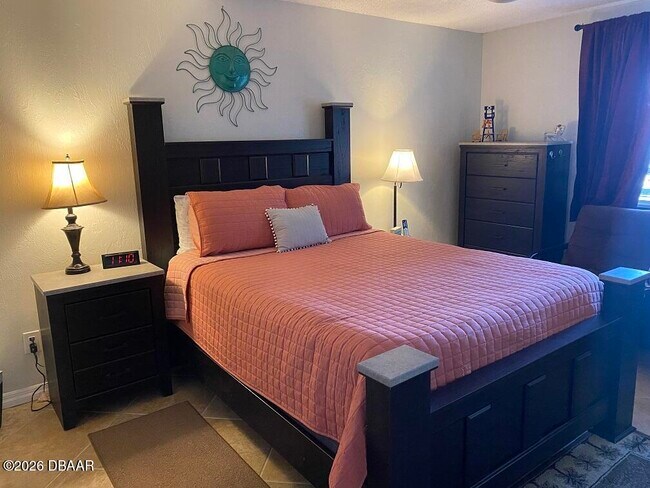 Building Photo - 3757 S Atlantic Ave