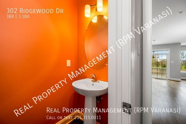 Building Photo - 302 Ridgewood Dr