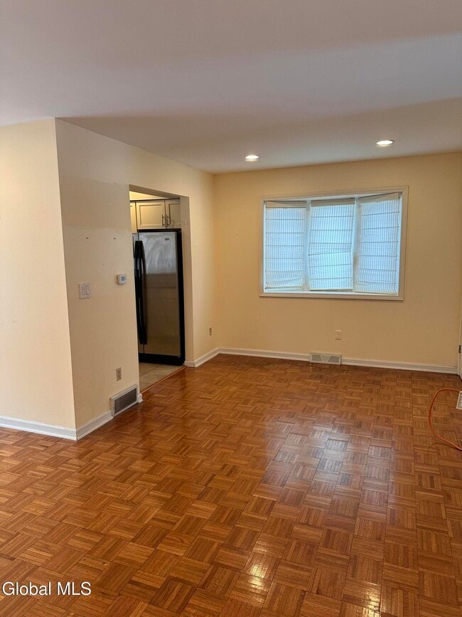 Building Photo - 46 Velina Dr