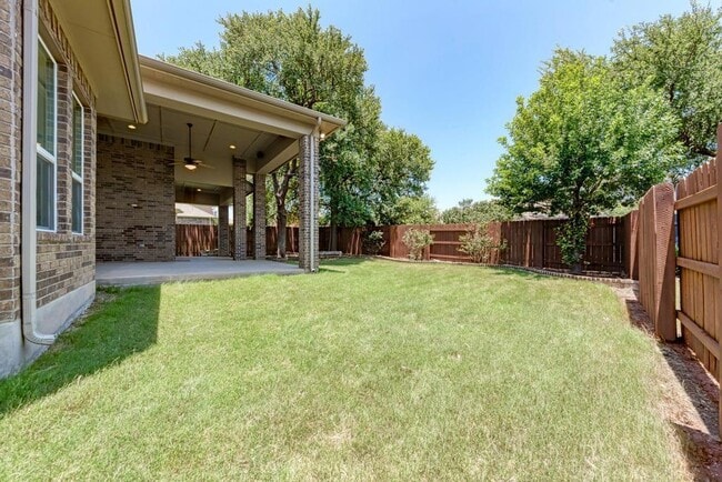 Building Photo - 321 Navigator Dr