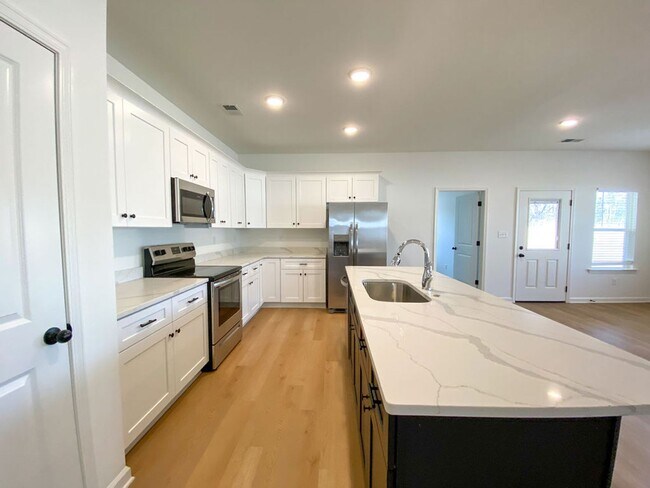 Building Photo - 4 bedroom 2 bath house built in 2024 in new development