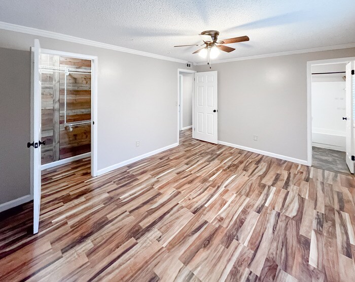 Building Photo - 7600 Pheasant Path Dr