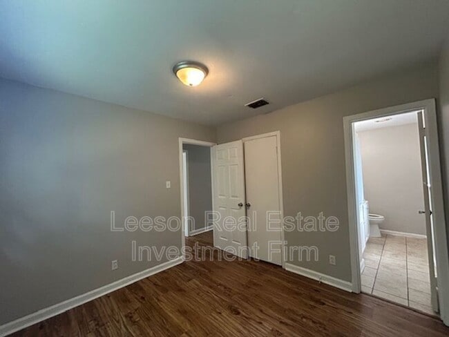Building Photo - 1409 N Gibson Cir