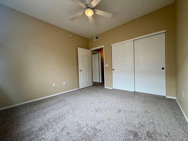 Building Photo - Coming soon: 1st floor 2 bedroom condo in central Green Valley