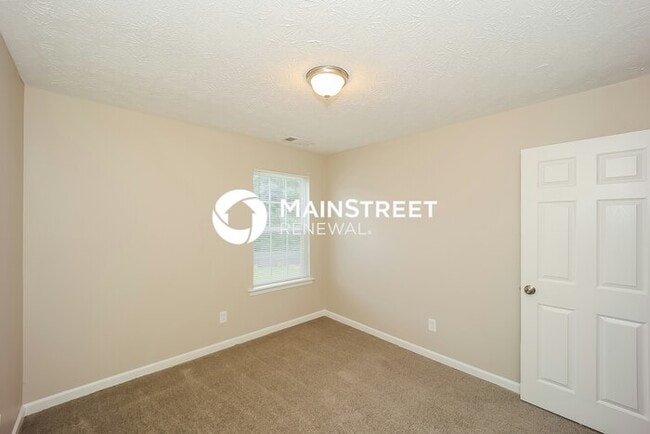 Building Photo - 4 Bedroom Pet-Friendly Home in Fairburn, GA with Main Street Renewal