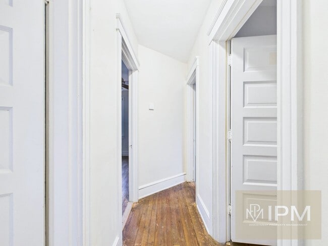 Building Photo - Charming 3 Bedroom, 2 Bath Home in York, Pa!