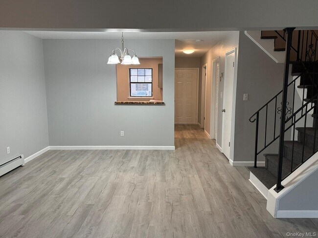 Building Photo - 540 Saracino Dr