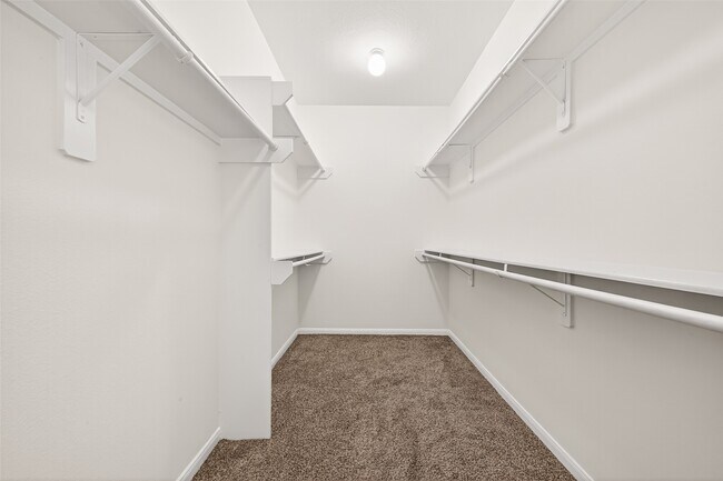 Building Photo - 22303 Naple Hollow Ln