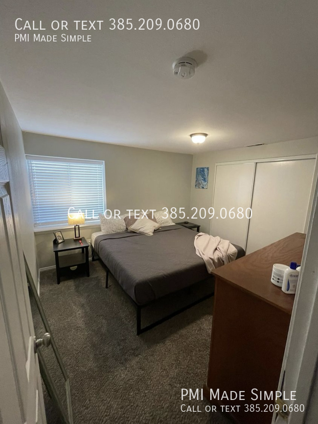 Building Photo - Charming 2-Bedroom Downstairs Apartment in...