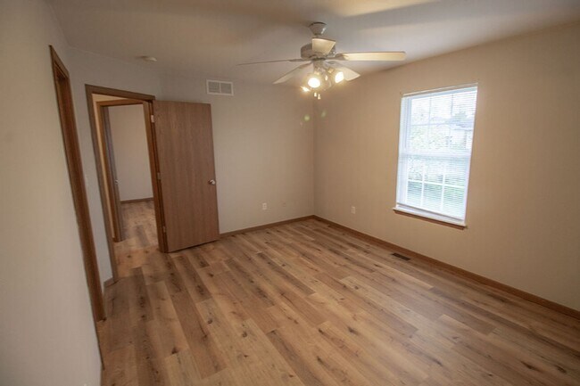 Building Photo - 1516-1518 Citadel Dr.