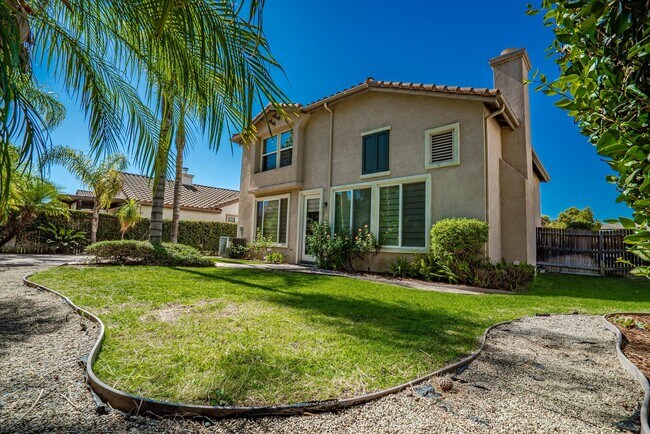 Building Photo - 4 Bedroom Home for Rent in Camarillo!