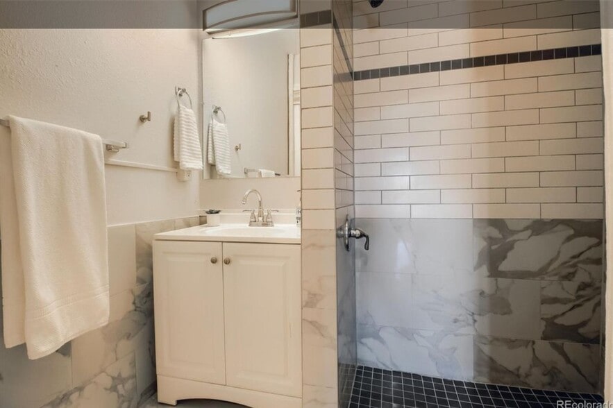 Bathroom - 541 E 14th Ave