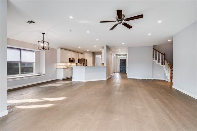 Building Photo - 410 Brookside Dr