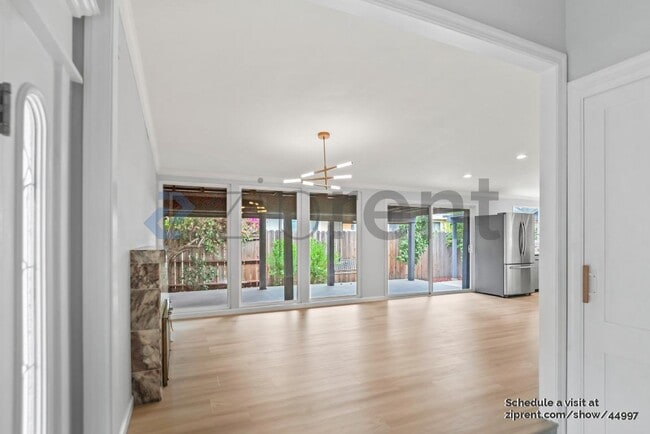 Building Photo - 1114 Lily Ave