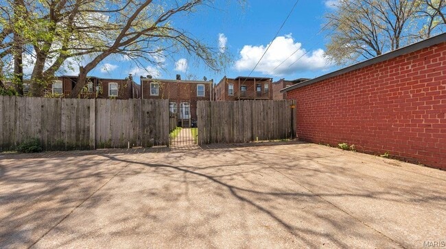 Building Photo - 4141 Shaw Blvd
