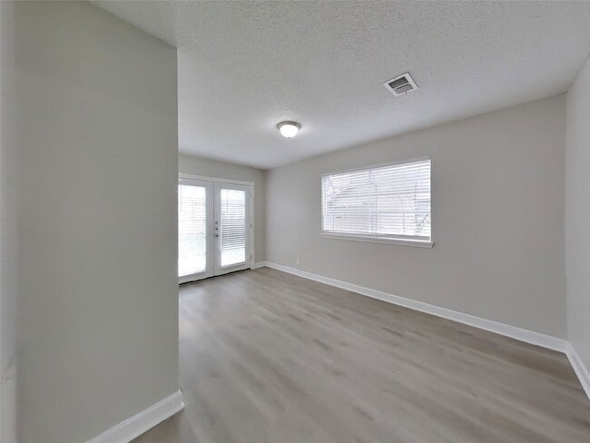 Building Photo - 20143 Dawn Mist Dr