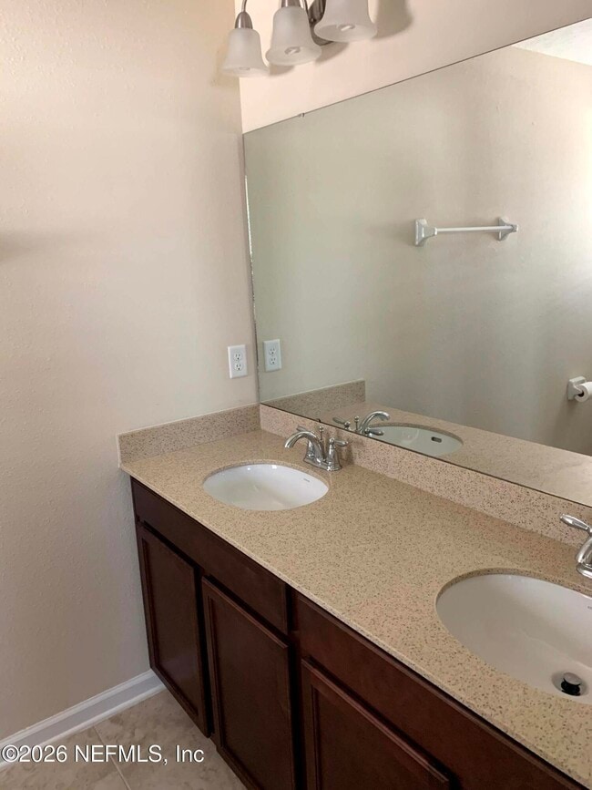 Building Photo - 7067 Emsley Cir