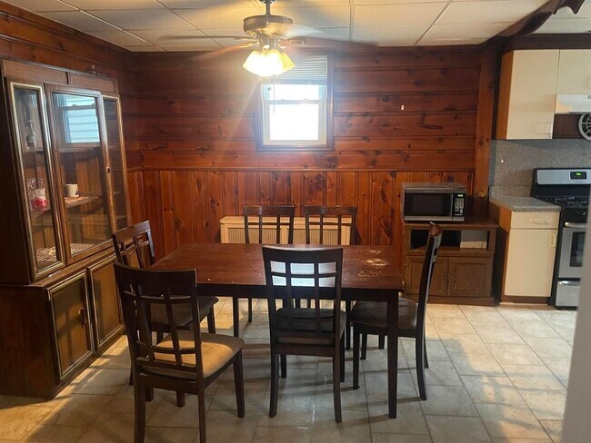 Building Photo - 516 Liberty Ave