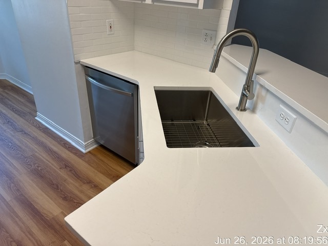 Building Photo - 405 Mango Cir