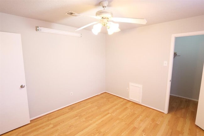 Building Photo - 13314 Ensley Wood Dr