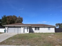 Building Photo - 4 BEDROOM 2 Bath  Pool Home!  Call Carole Arcaro 386-216-4900 Deltona Lakes Realty
