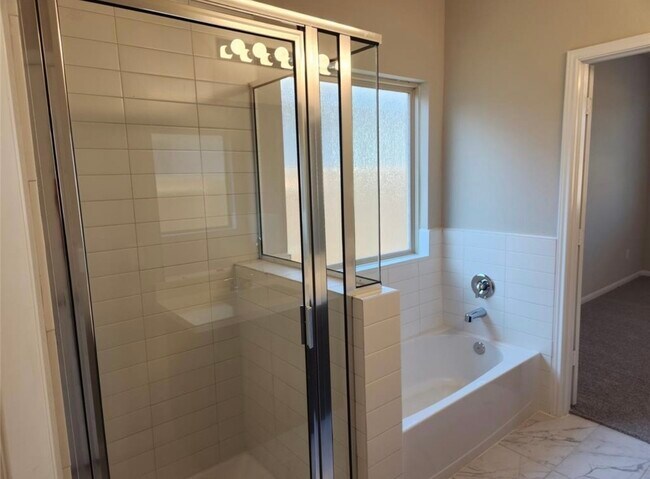 Building Photo - 9411 Hard Rock Rd