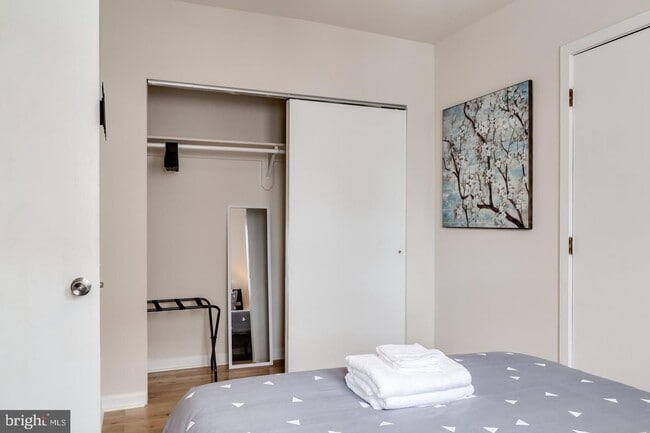 Building Photo - 2061 Kater St