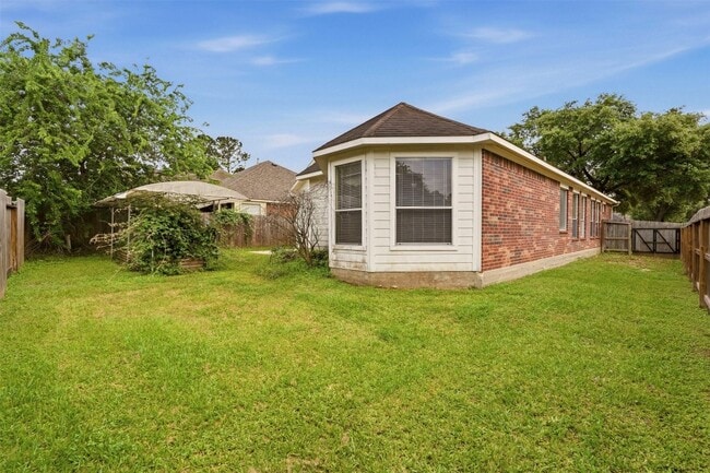 Building Photo - 7910 Masonwood Ln