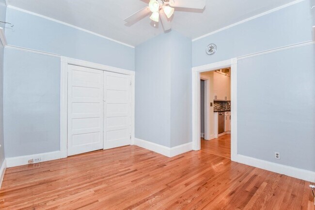 Building Photo - 86 Edwards St