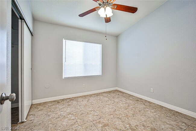 Building Photo - 3432 Meridale Dr