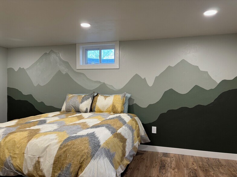 Bedroom mural - 3044 W Platte Ave