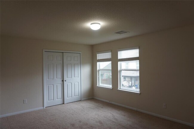 Building Photo - 10615 Chestnut Path Way