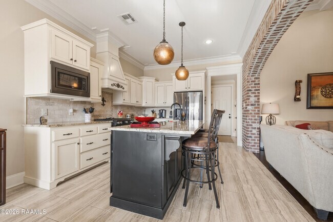 Building Photo - 117 San Sebastian Dr