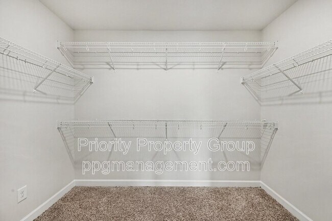Building Photo - 13112 Kenworth Rd