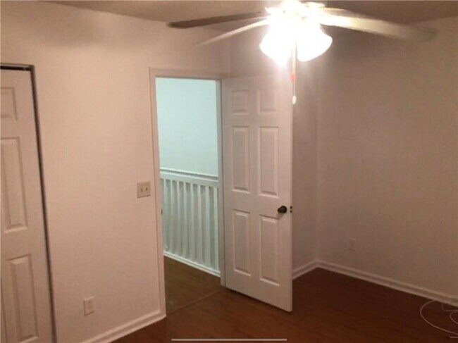 Building Photo - 6756 Sienna Club Dr