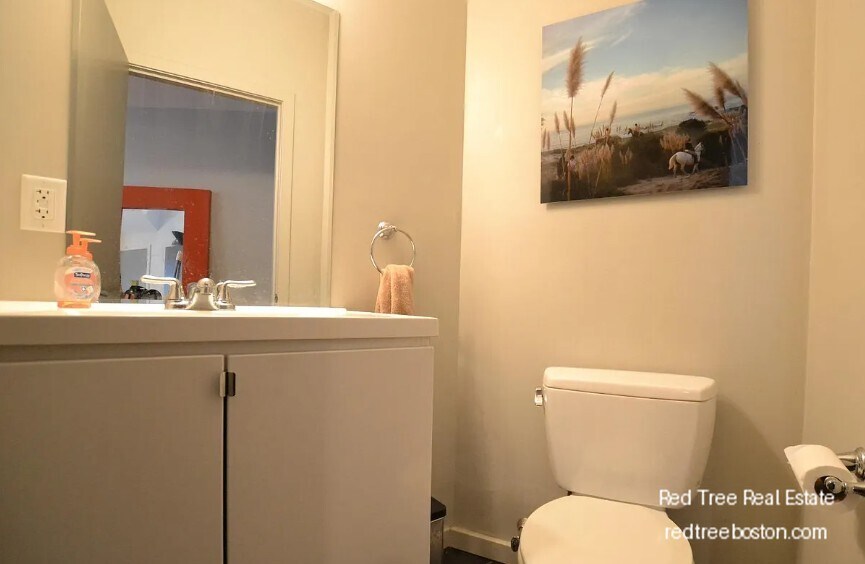 Building Photo - 53 Glenville Ave