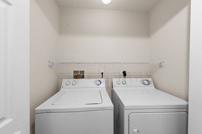 Building Photo - 23500 Walden Center Dr
