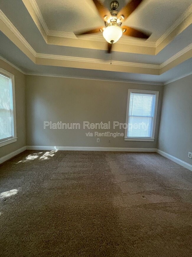 Building Photo - 750 Terry St SE