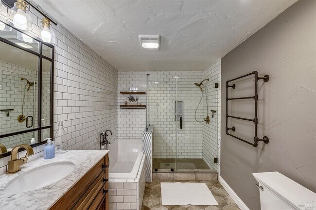 Building Photo - 9 El Camino Real