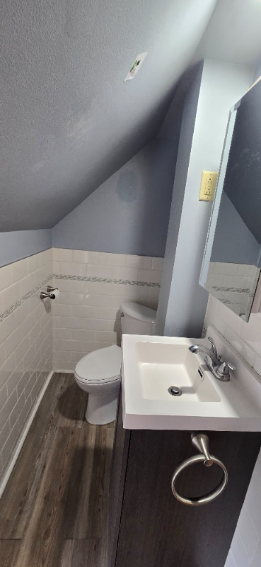 Building Photo - 724 N Evans St