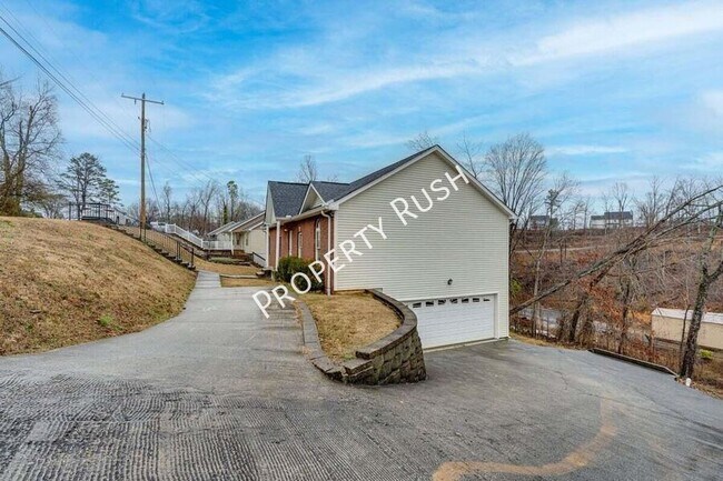 Building Photo - 3806 Brock Rd
