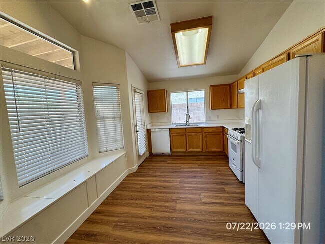 Building Photo - 1833 Sierra Hills Way