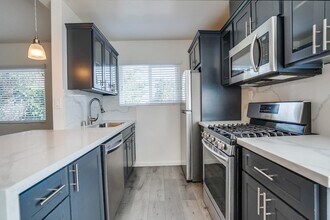 Building Photo - 1042 Leighton Ave